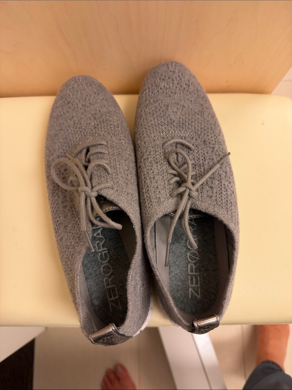 Women’s Knit Casual Lace-Up Shoes in Light Gray Sz 9